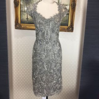 タダシショウジ(TADASHI SHOJI)の新品☆ TADASHI SHIJO サイズ8【T44】(ひざ丈ワンピース)