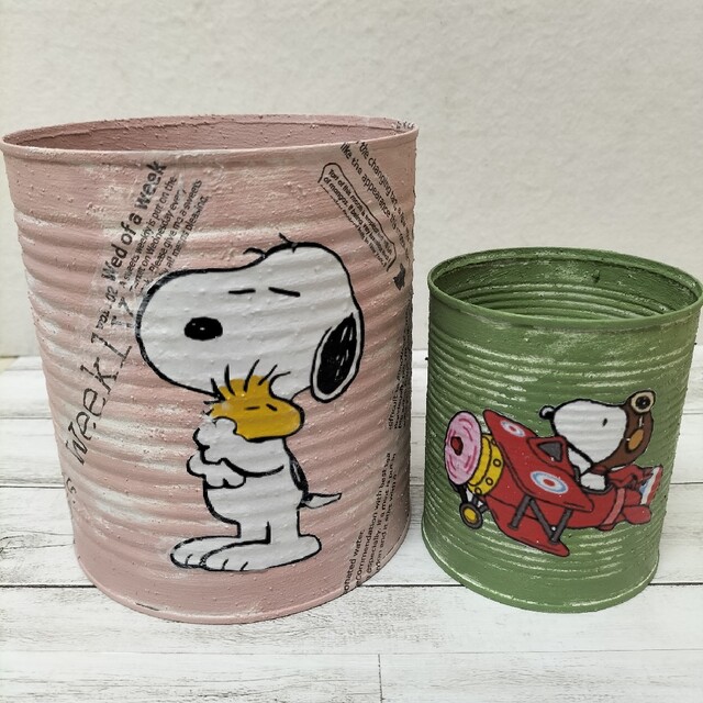 SNOOPY(スヌーピー)の☆EXKジェネ様専用☆　SNOOPY　リメイク缶　2個セット　小物入れ㊺ ハンドメイドのフラワー/ガーデン(プランター)の商品写真