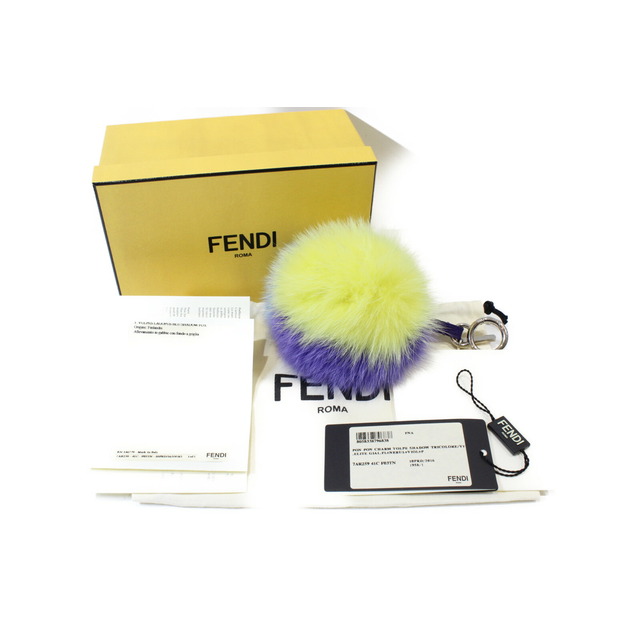 FENDI　フェンディ　マルチカラーチャーム　7AR259-41C　キーホルダー　紫/黄色/水色　オシャレ　小物　カワイイ　男女兼用　プレゼント包装可　【中古】 レディースのファッション小物(財布)の商品写真