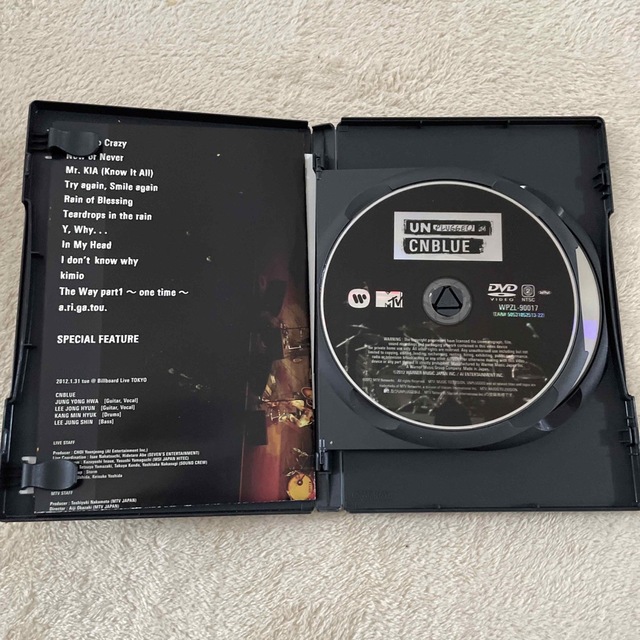 CNBLUE(シーエヌブルー)の【最終値下げ】CNBLUE　MTV　Unplugged（初回限定盤） DVD エンタメ/ホビーのDVD/ブルーレイ(ミュージック)の商品写真