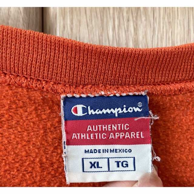 Champion(チャンピオン)の【古着】90s チャンピオン　ビッグシルエット　スウェット　トレーナー　オレンジ メンズのトップス(スウェット)の商品写真