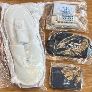 ムーミン(MOOMIN)の限定値引中　非売品9点セット ムーミンバレーパーク 宿泊者特典 スリッパ 櫛 鏡(キャラクターグッズ)