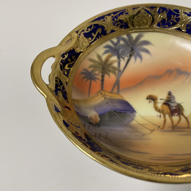 Noritake - オールドノリタケ、両耳付きエジプト風景画・13.8cm