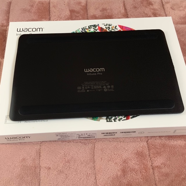 【最終値下げ】wacom intuos pro M 板タブ プロ御用達！