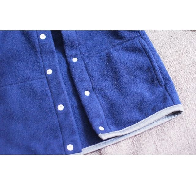 UNIQLO(ユニクロ)の無印良品 アウター ネイビー ユニクロ カーディガン グレー 長袖 80 2枚 キッズ/ベビー/マタニティのベビー服(~85cm)(シャツ/カットソー)の商品写真