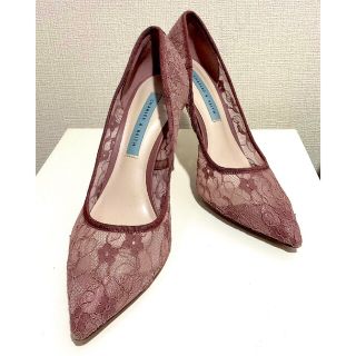 チャールズアンドキース(Charles and Keith)の【美品】CHARLES & KEITHレーススティレット パンプス Mauve(ハイヒール/パンプス)