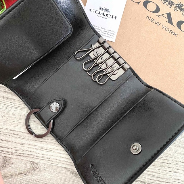 《新品》COACH メンズ ブラック シグネチャー レザー キーケース