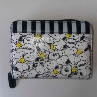 ピーナッツ(PEANUTS)の【美品】PEANUTS SNOOPY 二つ折り財布(財布)