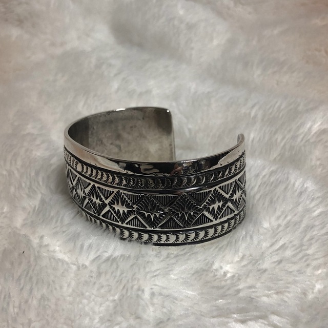 INDIAN JEWELRY - ☆新品未使用品 インディアンジュエリー バングル