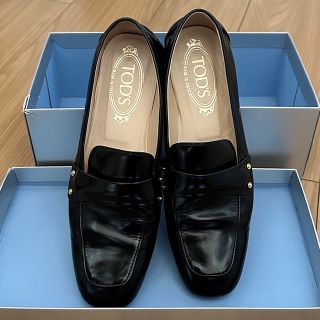 トッズ(TOD'S)のTOD’S ローファー(ローファー/革靴)