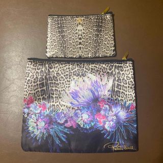 ロベルトカヴァリ(Roberto Cavalli)のご専用　未使用　ロベルト　カヴァリ　ジャガー&フラワー柄　ポーチ　2点セット(ポーチ)