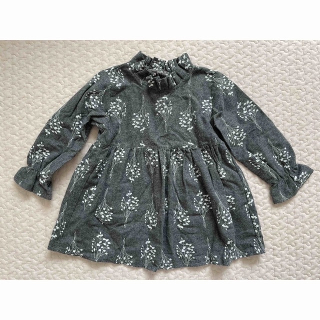 N様専用　キッズ　ワンピース2種類　90 キッズ/ベビー/マタニティのキッズ服女の子用(90cm~)(ワンピース)の商品写真