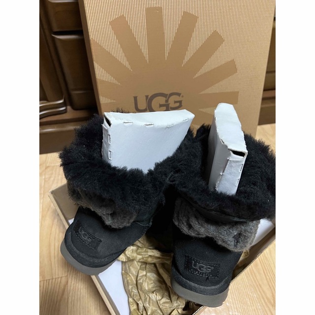 UGG(アグ)のUGG ムートン　ブーツ レディースの靴/シューズ(ブーツ)の商品写真