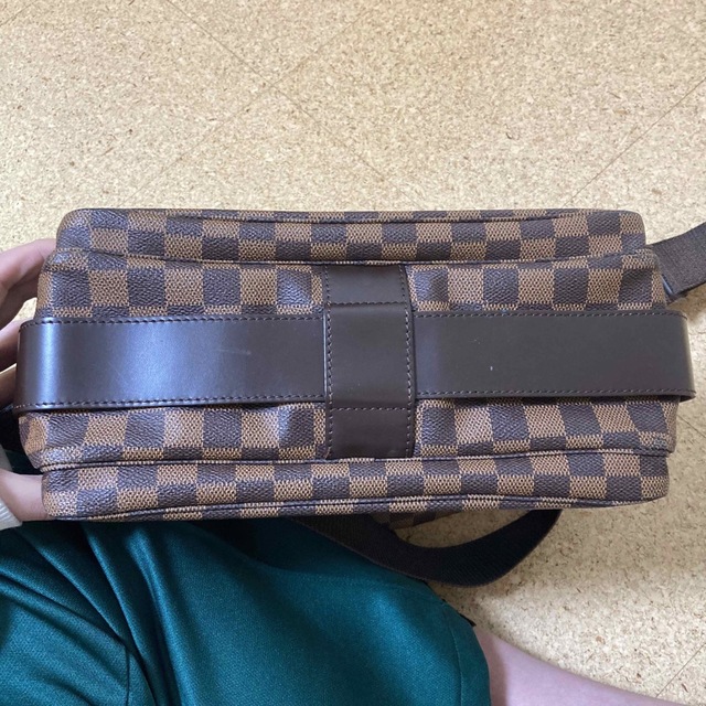 LOUIS VUITTON(ルイヴィトン)のルイヴィトン ナヴィグリオ ダミエ ショルダーバック ブラウン  レディースのバッグ(ショルダーバッグ)の商品写真