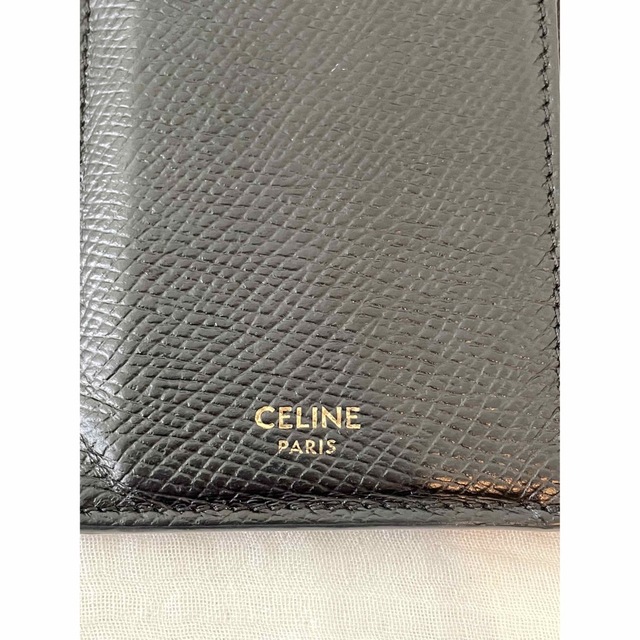 celine(セリーヌ)のCELINE コンパクト ジップドカードホルダー グレインドカーフスキン レディースのファッション小物(名刺入れ/定期入れ)の商品写真