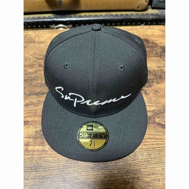 supreme New Era Classic Script Cap　7 5/8