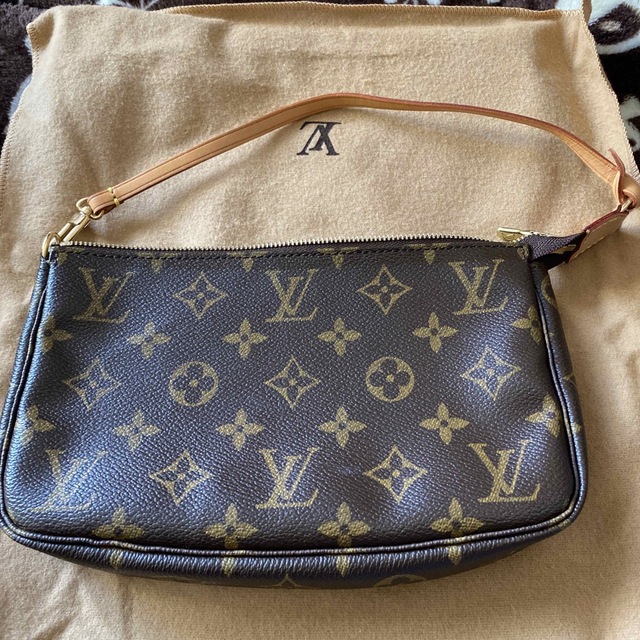 LOUIS VUITTON(ルイヴィトン)のルイヴィトンアクセソワールバッグ レディースのバッグ(ハンドバッグ)の商品写真