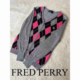 フレッドペリー(FRED PERRY)のFRED PERRY フレッドペリー　トップス　カーディガン　ニット　人気　完売(カーディガン)