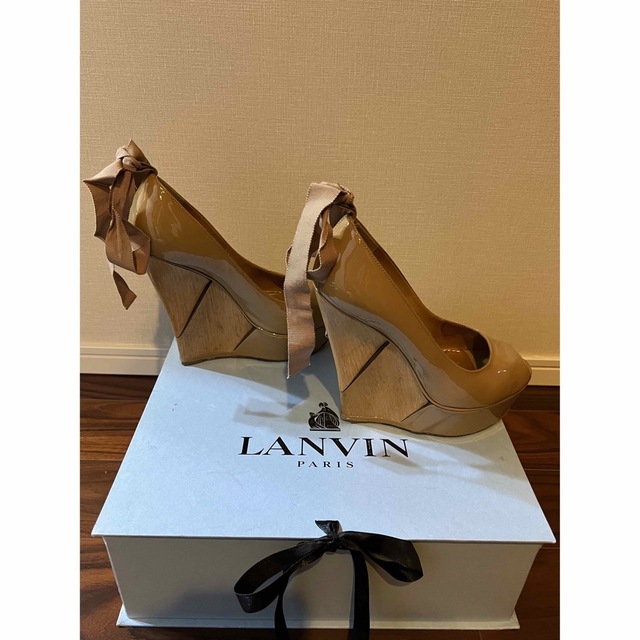 LANVIN(ランバン)のLANVIN paris 厚底パンプス レディースの靴/シューズ(ハイヒール/パンプス)の商品写真