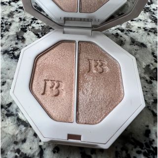 セフォラ(Sephora)の【日本未上陸】fenty beauty killawat ハイライト(フェイスパウダー)