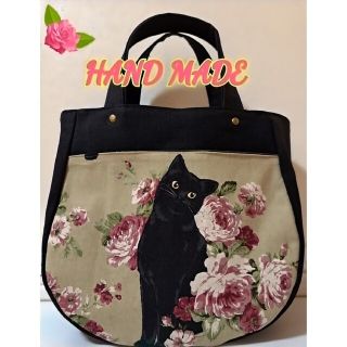 黒猫と薔薇　丸底　トートバッグ(バッグ)