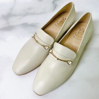 BONTRE - 【新品未使用】CALZADOS BONTRE ビット ローファー 白 24.5の