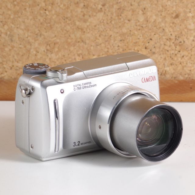 OLYMPUS(オリンパス)のOlympus Camedia C-760 Utra Zoom CCD スマホ/家電/カメラのカメラ(コンパクトデジタルカメラ)の商品写真