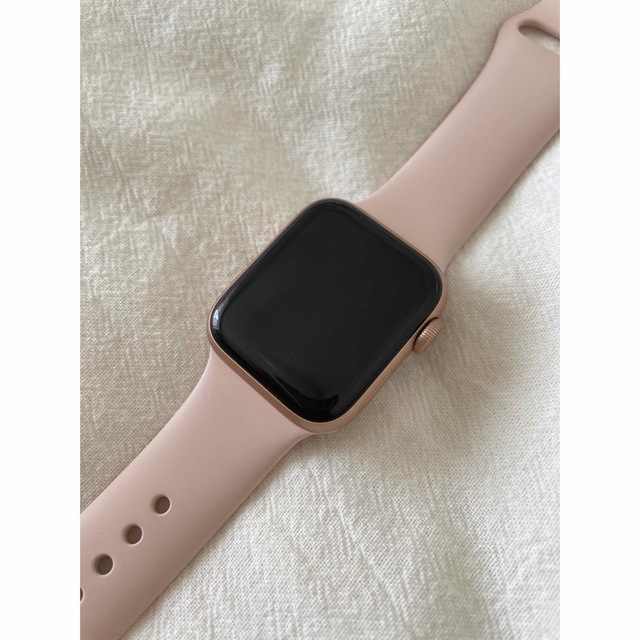 Apple Watch - Apple Watch SE 40mm GPS 第一世代の通販 by しろ's ...