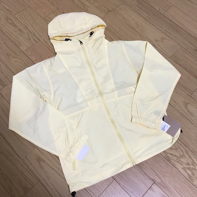 THE NORTH FACE(ザノースフェイス)の新品　ザノースフェイス　コンパクトジャケット　Ｌ レディースのジャケット/アウター(ナイロンジャケット)の商品写真