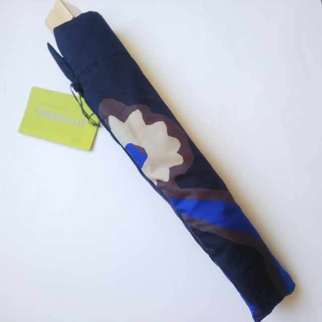 オッタイピイヌ「トカゲ」ネイビー折りたたみ雨傘  鈴木マサル レディースのファッション小物(傘)の商品写真
