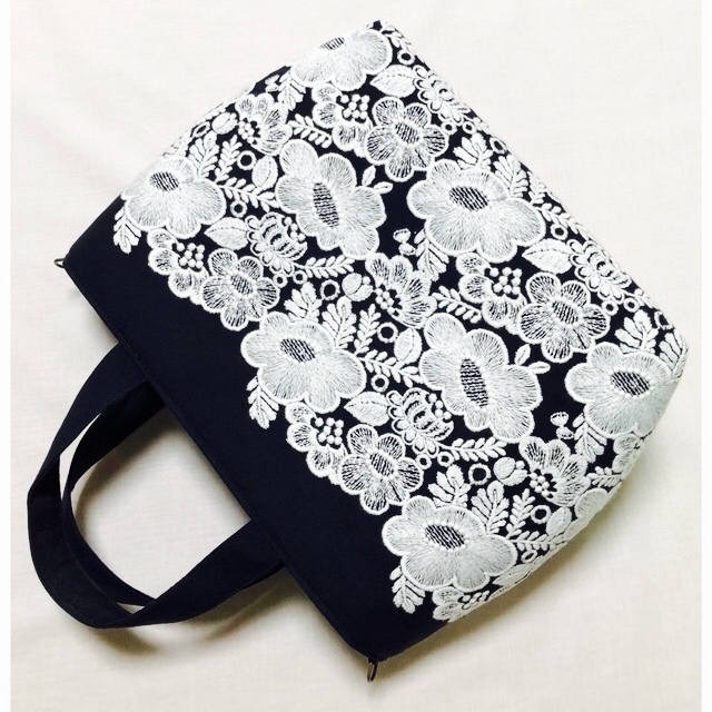受注製作】ミナペルホネンsmile flower ネイビー トートバッグ