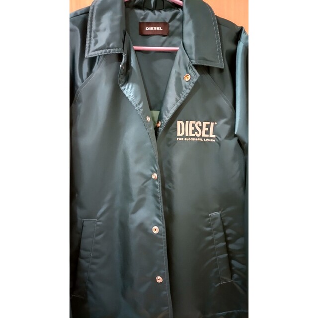 DIESEL(ディーゼル)のDIESELディーゼルビッグロゴナイロンブルゾン メンズのジャケット/アウター(ナイロンジャケット)の商品写真