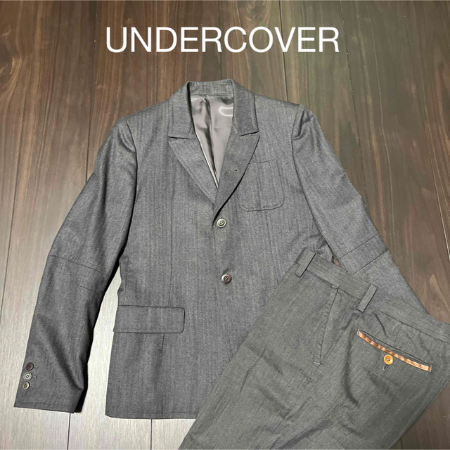 UNDERCOVERのセットアップスーツ