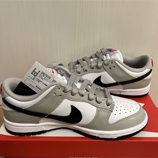 NIKE(ナイキ)のNIKE ダンク LOW 23cm レディースの靴/シューズ(スニーカー)の商品写真