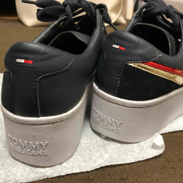 TOMMY JEANS(トミージーンズ)のトミー　スニーカー　23.5cm レディースの靴/シューズ(スニーカー)の商品写真