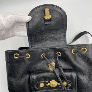新しい季節 美品✨ジャンニヴェルサーチ リュック レザー チェーン
