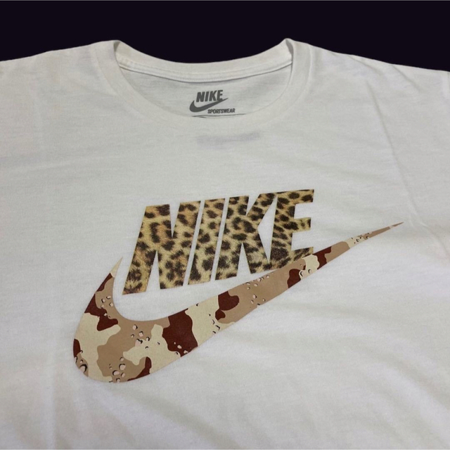 新品 NIKE atmos CAMO Tシャツ L 白 ナイキ アトモス メンズのトップス(Tシャツ/カットソー(半袖/袖なし))の商品写真