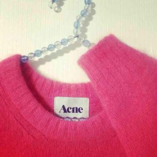 アクネ(ACNE)のアクネ ふわふわアンゴラニット 美品(ニット/セーター)