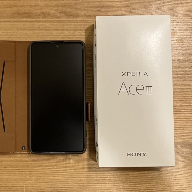 SONY(ソニー)のSony XPERIA Ace3 SOG08 グレー（au） スマホ/家電/カメラのスマートフォン/携帯電話(スマートフォン本体)の商品写真