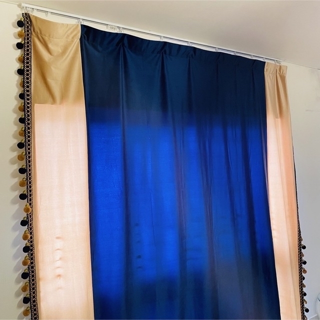 カーテン ブルー&ゴールド 幅2000×高2260 インテリア/住まい/日用品のカーテン/ブラインド(カーテン)の商品写真