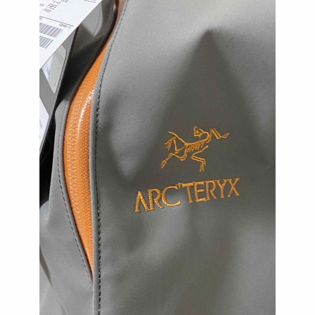 ARC'TERYX - 【BEAMS別注】アークテリクス ARRO 22 ReBIRD オレンジの