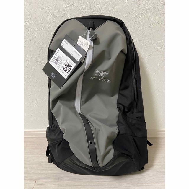 極細繊維クロス 【BEAMS別注】アークテリクス ARRO 22 ReBIRD グレー