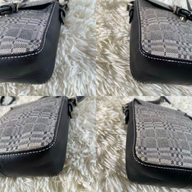 BURBERRY - バーバリー ショルダーバッグ サコッシュ クロスボディ