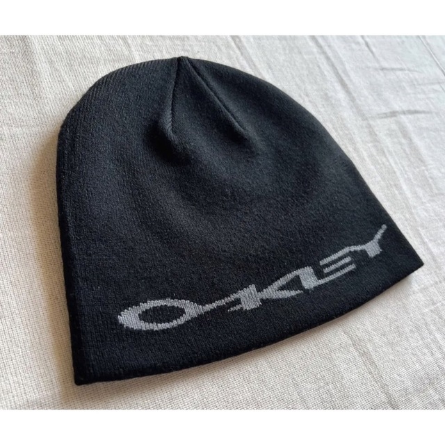 Oakley(オークリー)の【激レア】OAKLEY ビーニー オークリー 即日発送  メンズの帽子(ニット帽/ビーニー)の商品写真