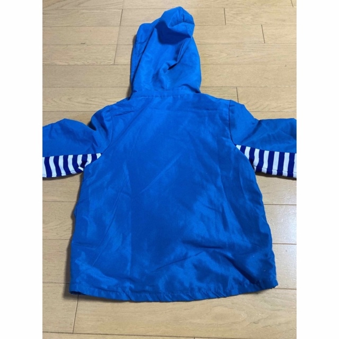 ウィンドブレーカー　110 キッズ/ベビー/マタニティのキッズ服男の子用(90cm~)(ジャケット/上着)の商品写真