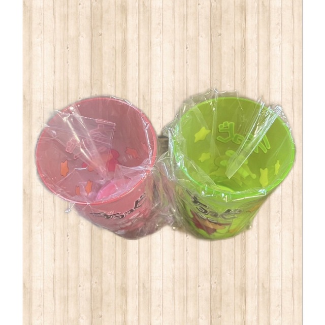 クレヨンしんちゃん タンブラー 2点セット 450ml 新品 ピンク黄緑コップの通販 by まちゅ's shop｜ラクマ