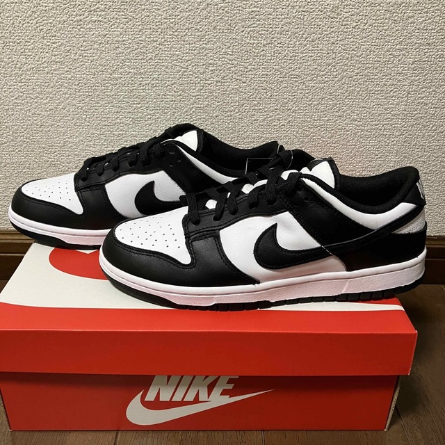 NIKE(ナイキ)のNike Dunk Low Retro "White/Black" メンズの靴/シューズ(スニーカー)の商品写真