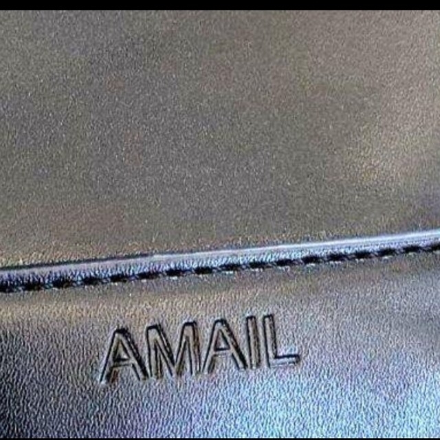 AMAIL(アマイル)のAMAIL ロゴ　ショルダーバッグ レディースのバッグ(ショルダーバッグ)の商品写真