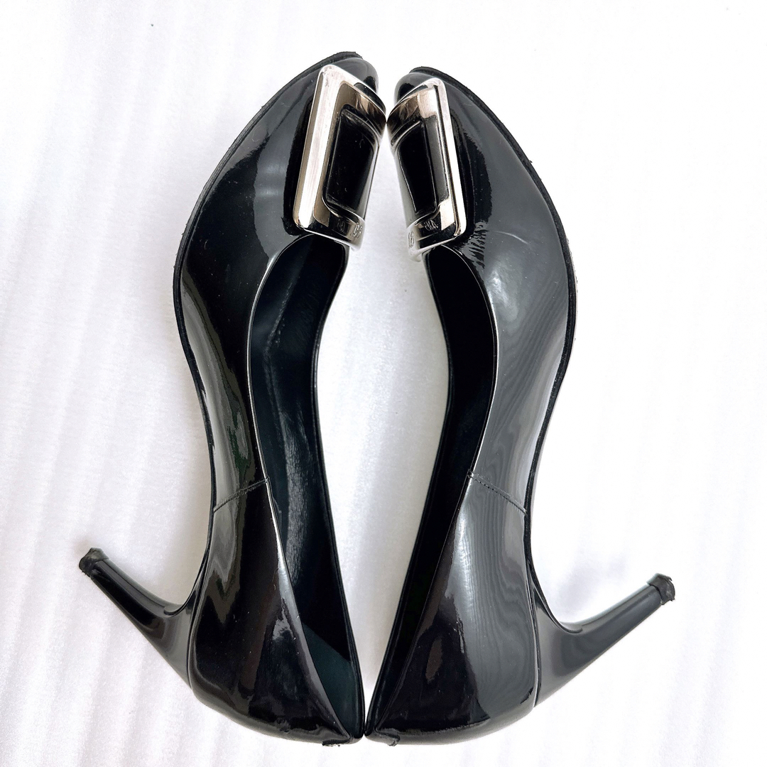 ROGER VIVIER(ロジェヴィヴィエ)のロジェヴィヴィエ　ハイヒール　パンプス　サンダル　靴　スクエアバックル　エナメル レディースの靴/シューズ(ハイヒール/パンプス)の商品写真
