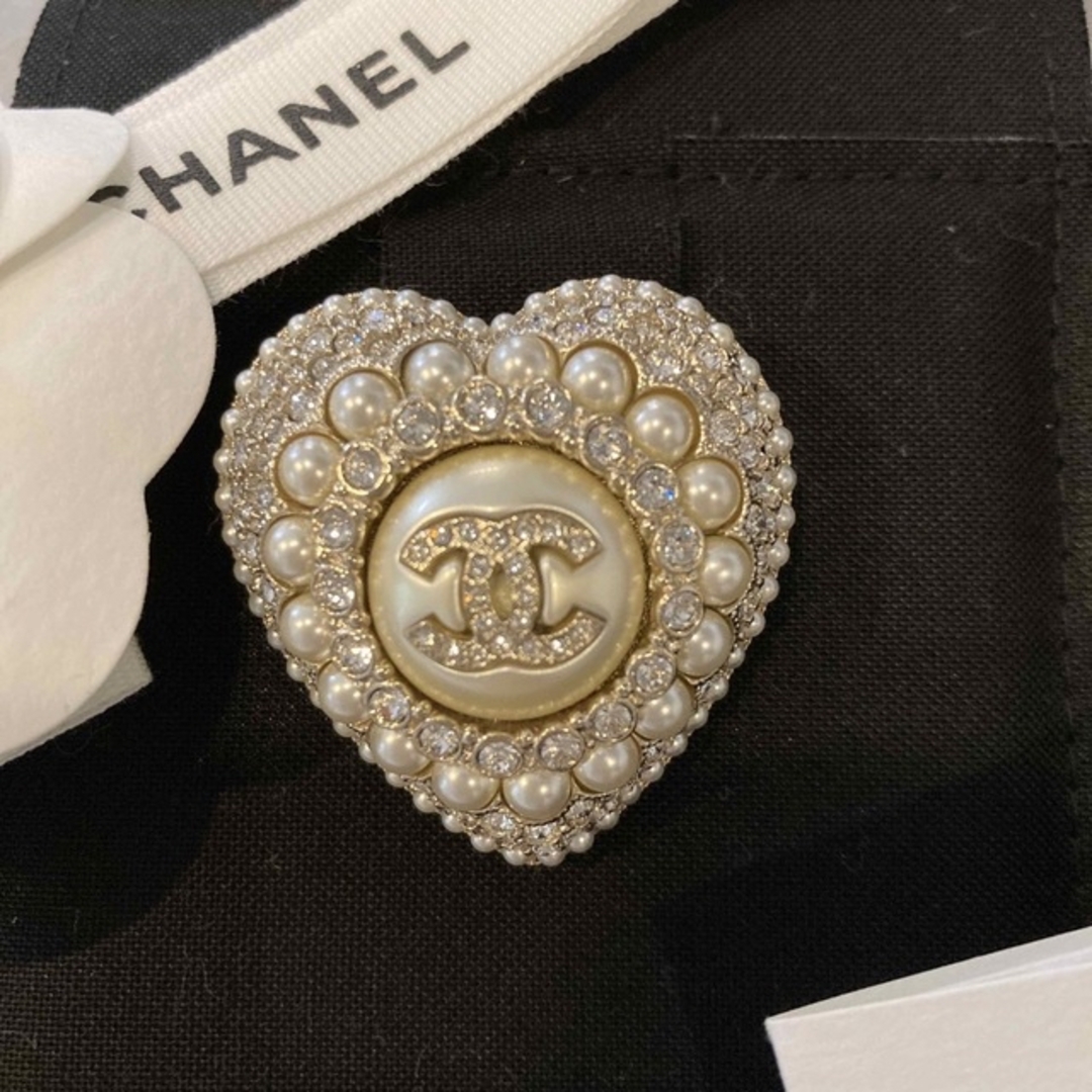 CHANEL シャネル CCロゴ ブローチ ハート ストラス